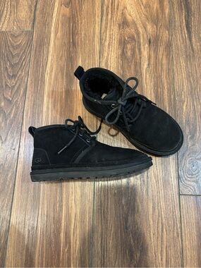 UGG Women’s Black Suede Chukka Boots